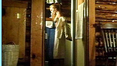 Pic: Tiffany Bolling in Kingdom of the Spiders (1977)