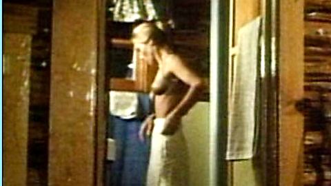 Pic: Tiffany Bolling in Kingdom of the Spiders (1977)