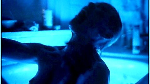 Pic: Susan Tyrrell in Far from Home (1989)