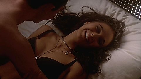 Pic: Emmanuelle Chriqui in 100 Girls (2000)