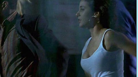 Pic: Emmanuelle Chriqui in In the Mix (2005)