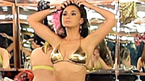 Pic: Emmanuelle Chriqui in Girl Walks Into a Bar (2011)