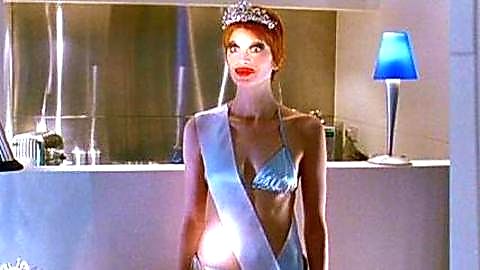 Pic: Kristen McMenamy in Married/Unmarried (2001)