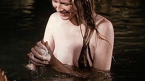 Pic: Jillian McWhirter in Dune Warriors (1991)