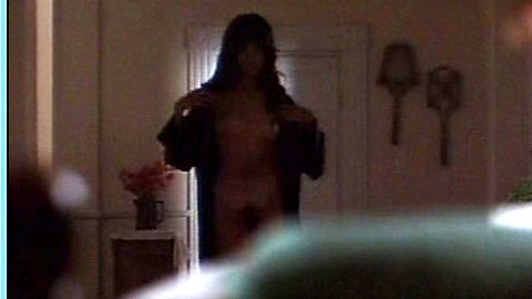 Pic: Lisa Barbuscia in Serpent's Lair (1995)