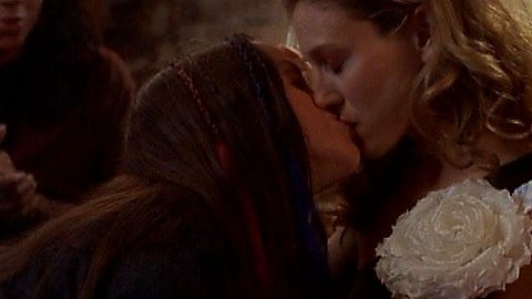 Pic: Alanis Morissette in Sex and the City (1998)