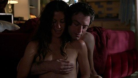 Pic: Alanis Morissette in Weeds (2005)