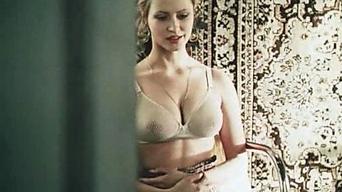 Pic: Agnieszka Wagner in Nesut menya koni (1996)