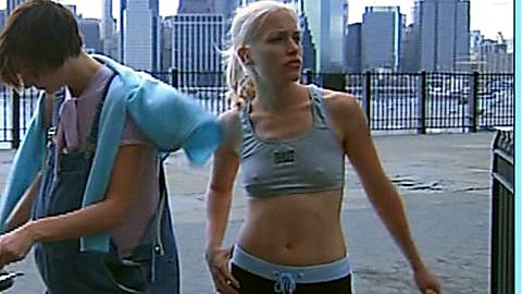 Pic: Piper Perabo in Perception (2005)