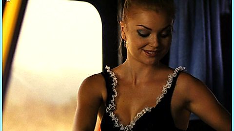 Pic: Izabella Miko in Park (2006)