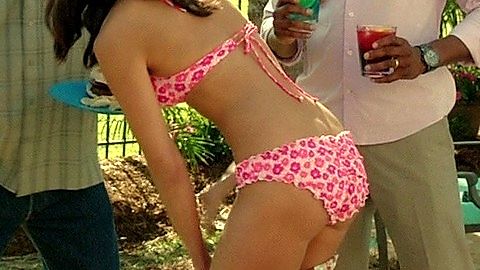 Pic: Jordana Brewster in Home Sweet Hell (2015)