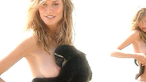 Pic: Heidi Klum in Sports Illustrated: Swimsuit 2001 (2001)