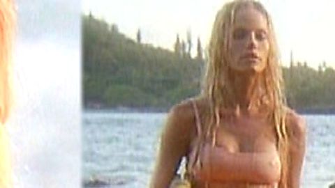 Pic: Rachel Roberts in Sports Illustrated: Swimsuit 2000 (2000)