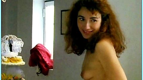 Pic: Isabel Otero in La vie à trois (1997)