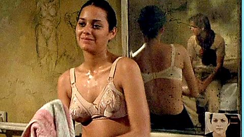 Pic: Marion Cotillard in Furia (1999)