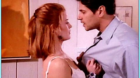Pic: Laura Leighton in Melrose Place (1992)
