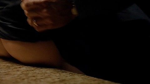 Pic: Beth Riesgraf in Complications
