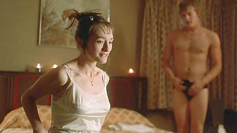 Pic: Elina Löwensohn in Six Ways to Sunday (1997)