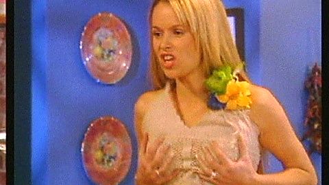 Pic: Amanda Holden in Celeb