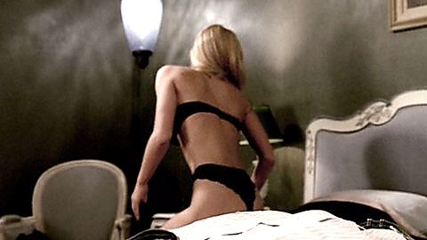 Pic: Jennifer Gareis in Downward Angel (2000)