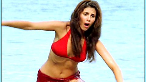 Pic: Jamie-Lynn Sigler in Love Wrecked (2005)