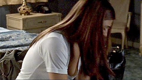 Pic: Jamie-Lynn Sigler in Beneath the Dark (2010)