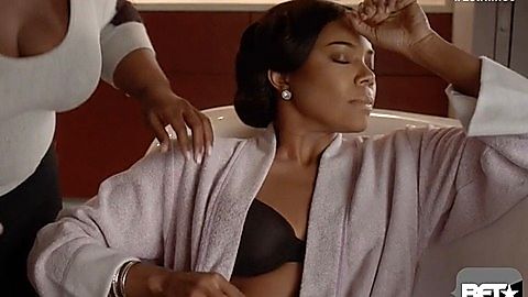 Pic: Gabrielle Union in Being Mary Jane (2014)