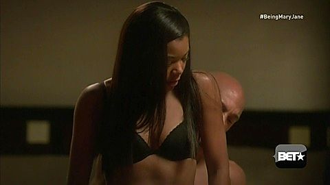 Pic: Gabrielle Union in Being Mary Jane (2014)
