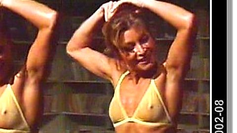 Pic: Susanne Uhlen in Zu Dir oder zu mir? (1984)