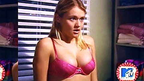Pic: Elisabeth Lund in Undressed