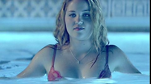 Pic: Erika Christensen in Swimfan (2002)