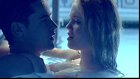 Pic: Erika Christensen in Swimfan (2002)