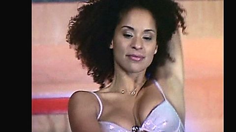 Pic: Karyn Parsons in 13 Moons (2002)