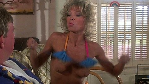 Pic: Lois Hamilton in Summer Rental (1985)