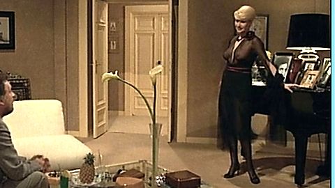 Pic: Sylva Koscina in Sunday Lovers (1980)