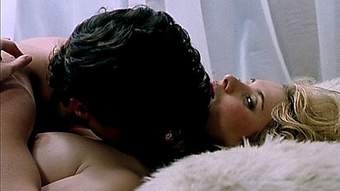 Pic: Elizabeth Kaitan in Slave Girls from Beyond Infinity (1987)