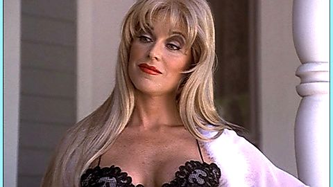 Pic: Gwen Somers in Hot Wax Zombies on Wheels (1999)