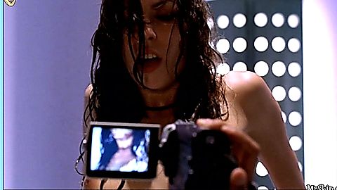 Pic: Lou Doillon in See How They Run (2002)