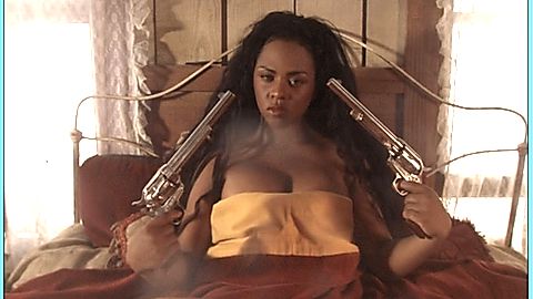 Pic: Lil' Kim in Gang of Roses (2003)