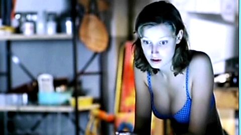 Pic: Alexandra Maria Lara in Südsee, eigene Insel (1999)