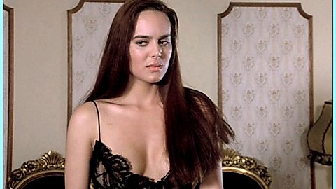 Pic: Maribel Guardia in Terror y encajes negros (1985)