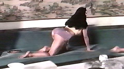 Pic: Maribel Guardia in Macho que ladra no muerde (1984)