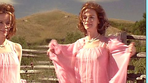 Pic: Peggy Lipton in Skipped Parts (2000)