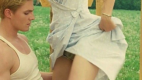 Pic: Mischa Barton in Closing the Ring (2007)