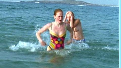Pic: Isild Le Besco in Girls Can't Swim (2000)