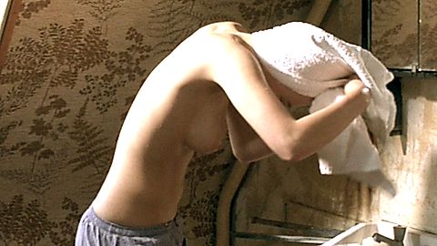 Pic: Isild Le Besco in The Cost of Living (2003)
