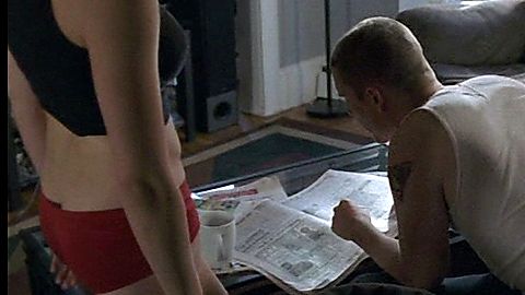 Pic: Lindsey McKeon in What Doesn't Kill You (2008)