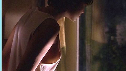 Pic: Mandy Moore in How to Deal (2003)