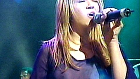 Pic: Mandy Moore in Rove Live