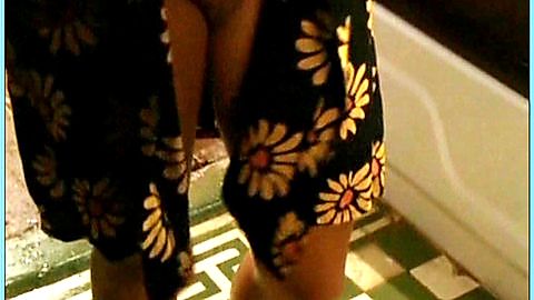 Pic: Julia Thurnau in Klinik unter Palmen (1996)